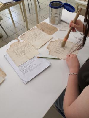 Dépoussiérage des archives de Paraza
